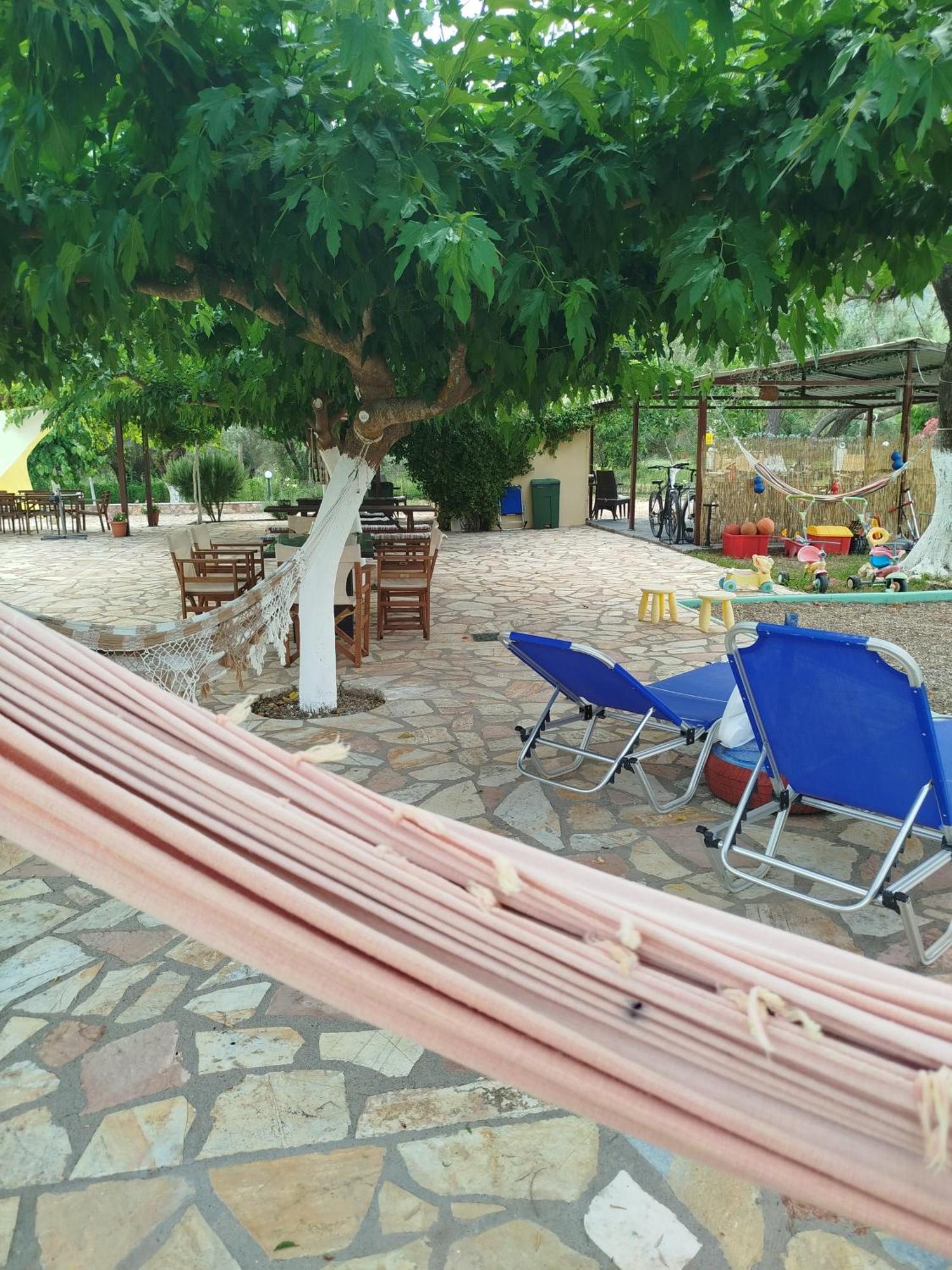 Riverside Αpartments Vassiliki Esterno foto